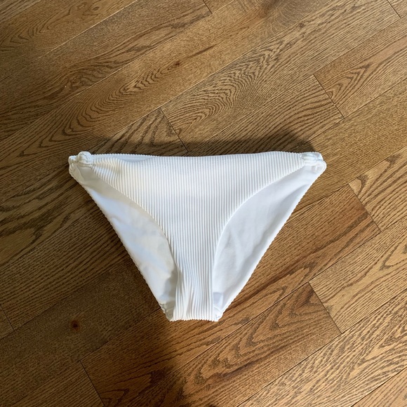 Hollister Other - white ribbed bikini bottoms